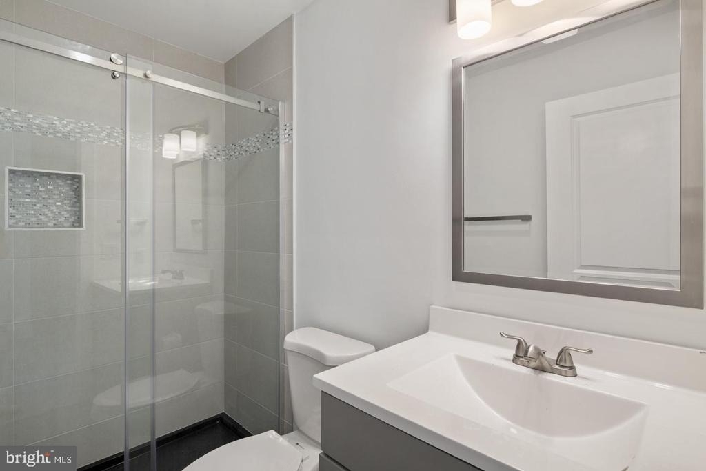 1705 Jackson Street - Photo 5