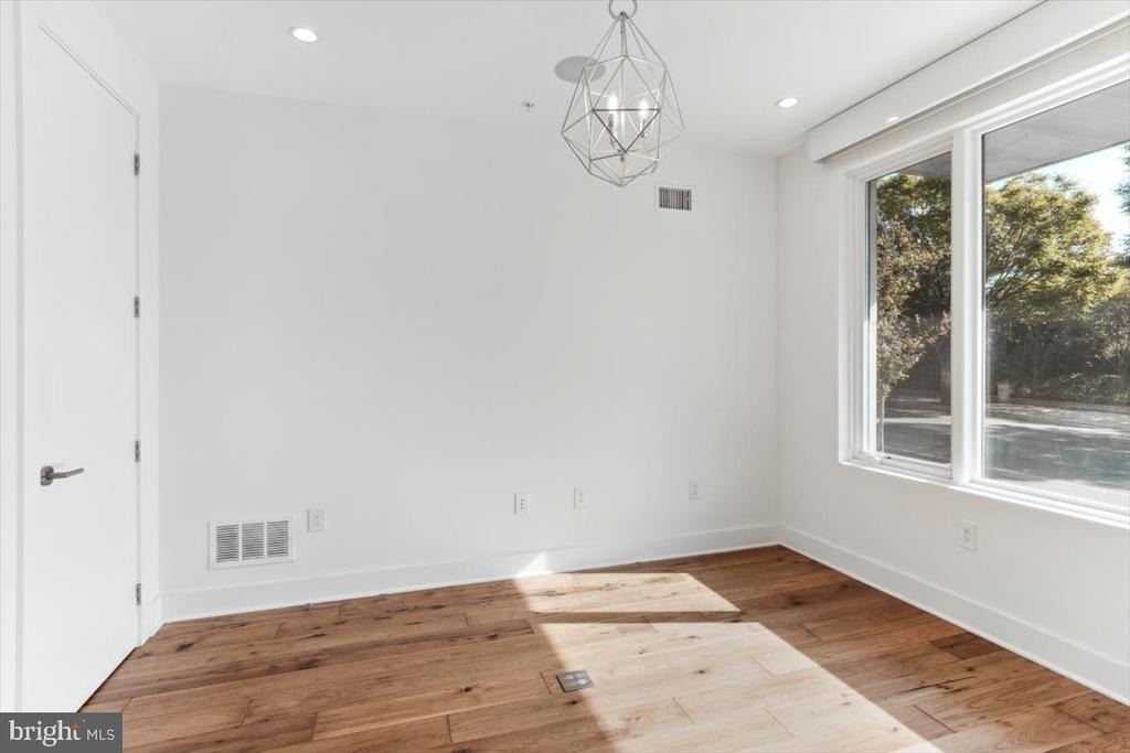 138 S Front Street - Photo 2
