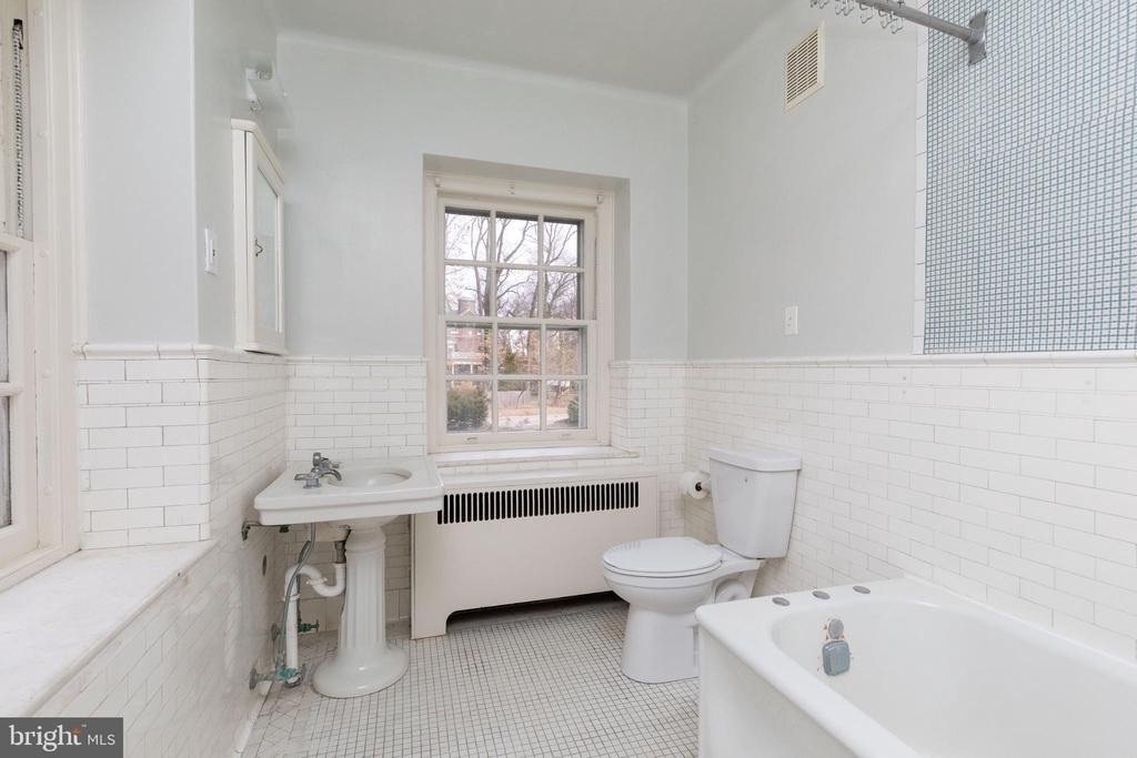 6610 Wissahickon Avenue - Photo 17