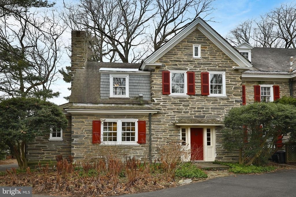 6610 Wissahickon Avenue - Photo 0