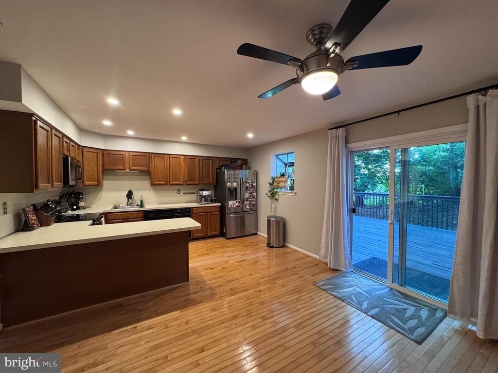 606 Coates Lane - Photo 1