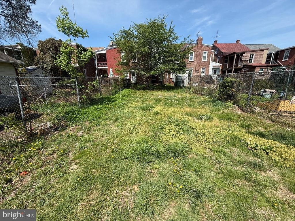 310 N Charlotte Street - Photo 23