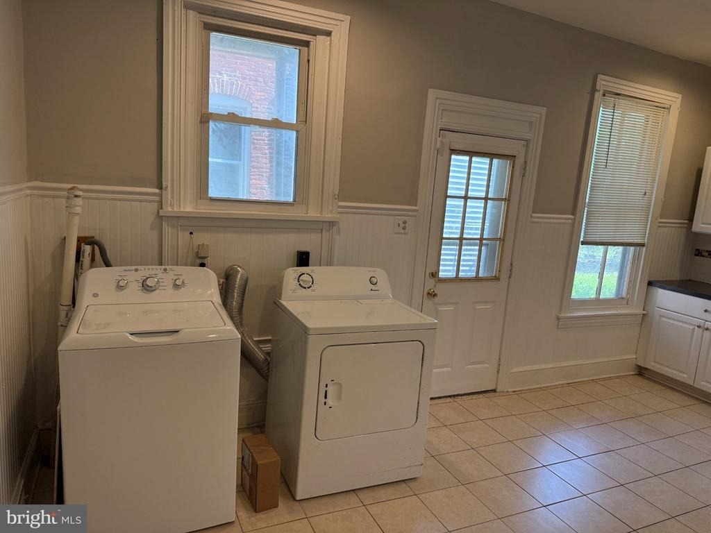 310 N Charlotte Street - Photo 9