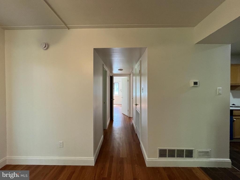 732 Putnam Boulevard - Photo 8