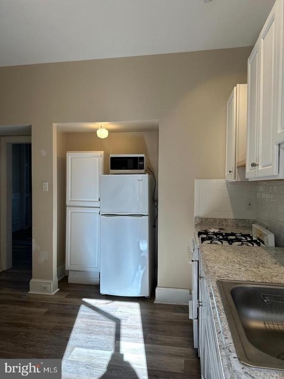 208 W Gay Street - Photo 6