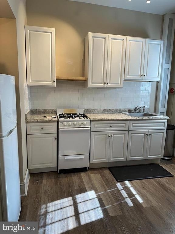 208 W Gay Street - Photo 5
