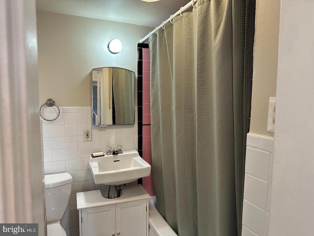 208 W Gay Street - Photo 8