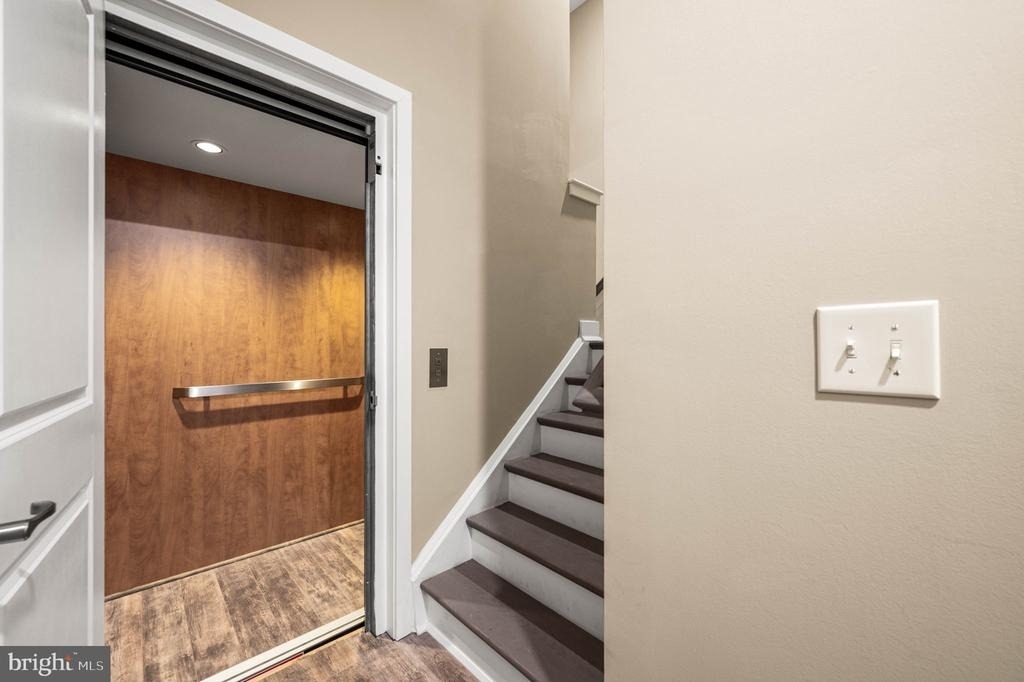 136 Alexandria Street - Photo 4