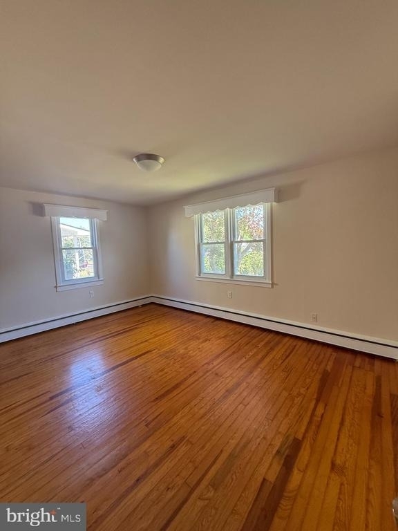 272 Elm Avenue - Photo 3