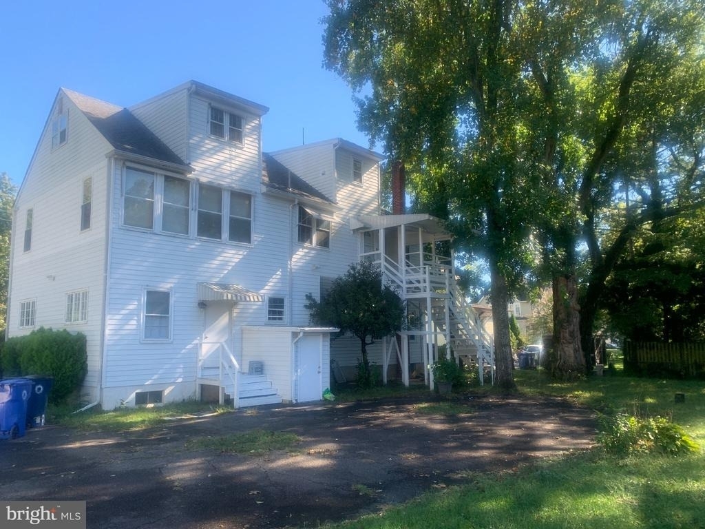 915 Stone Road - Photo 1