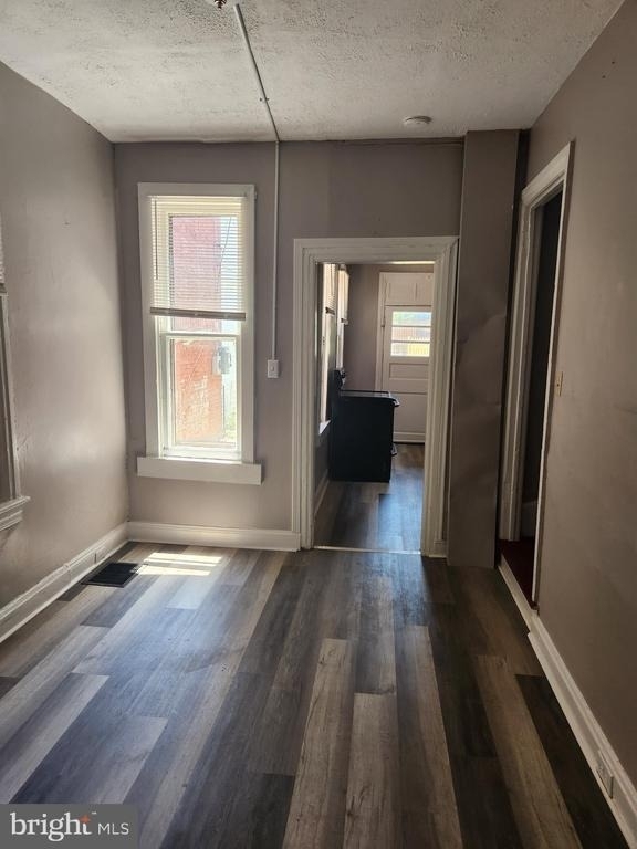 625 George Street - Photo 2