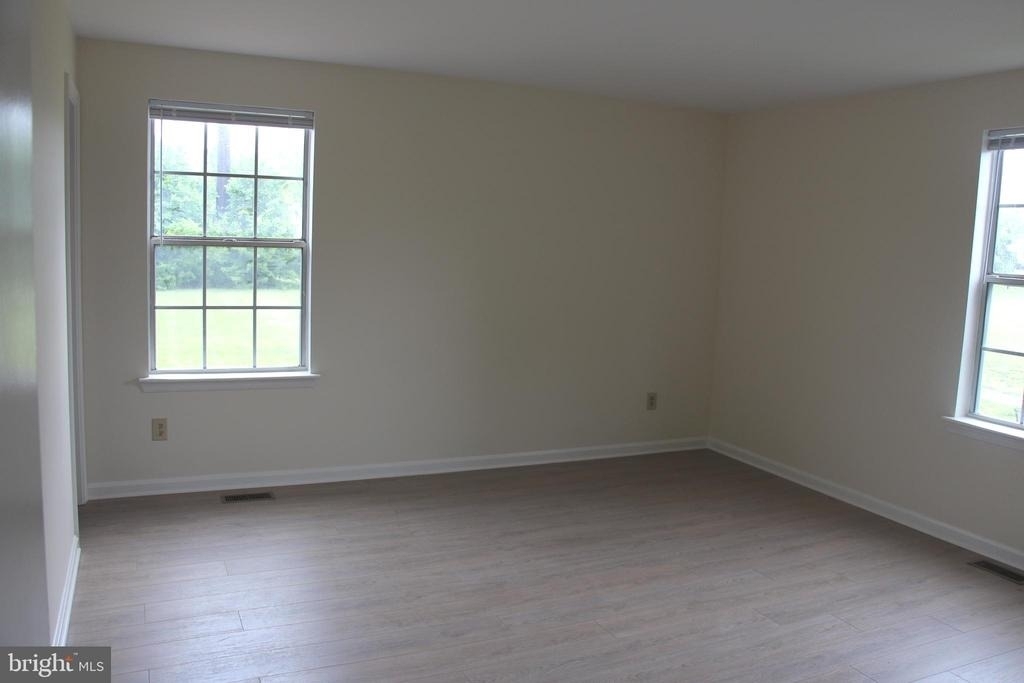 29239 Corbin Parkway - Photo 10