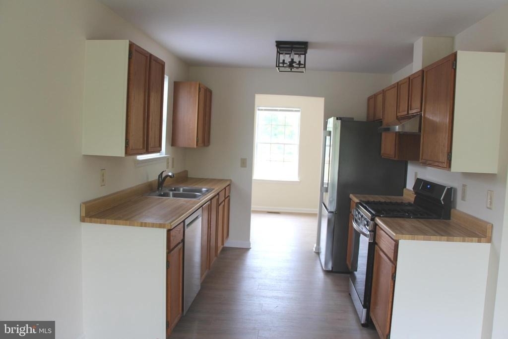 29239 Corbin Parkway - Photo 7