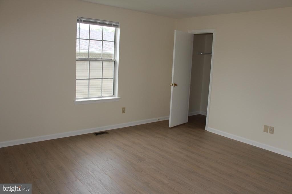 29239 Corbin Parkway - Photo 11
