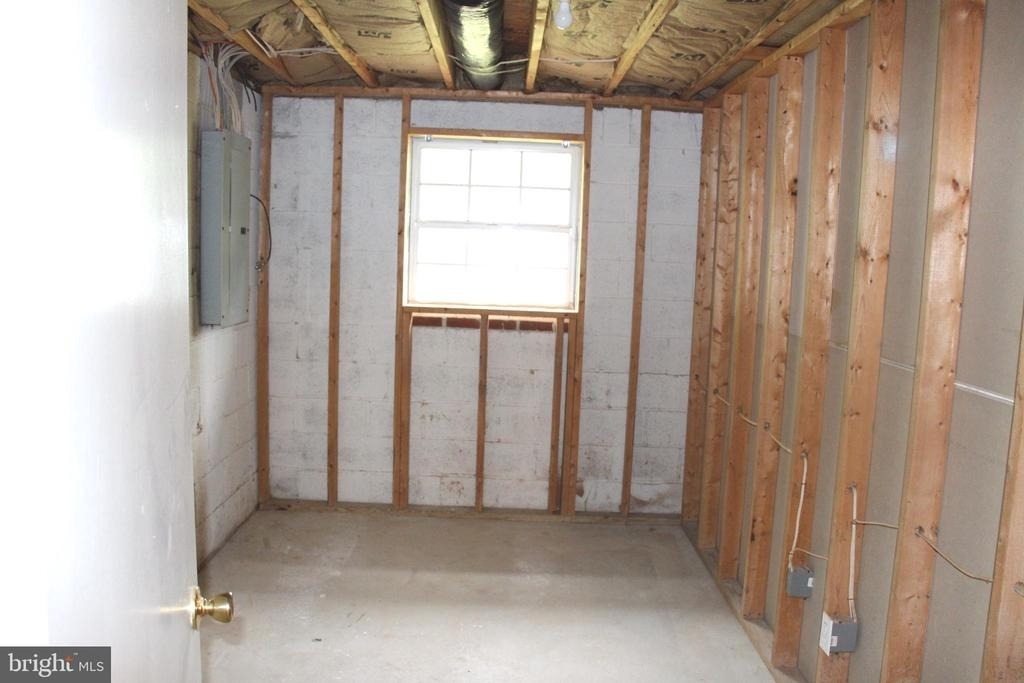 29239 Corbin Parkway - Photo 18