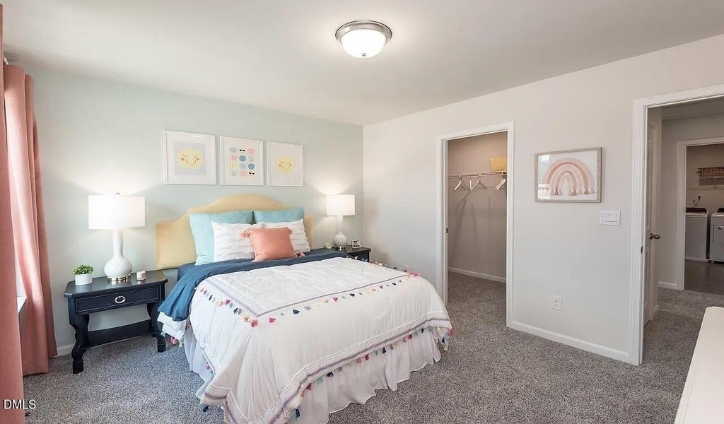 713 Riguard Way - Photo 9