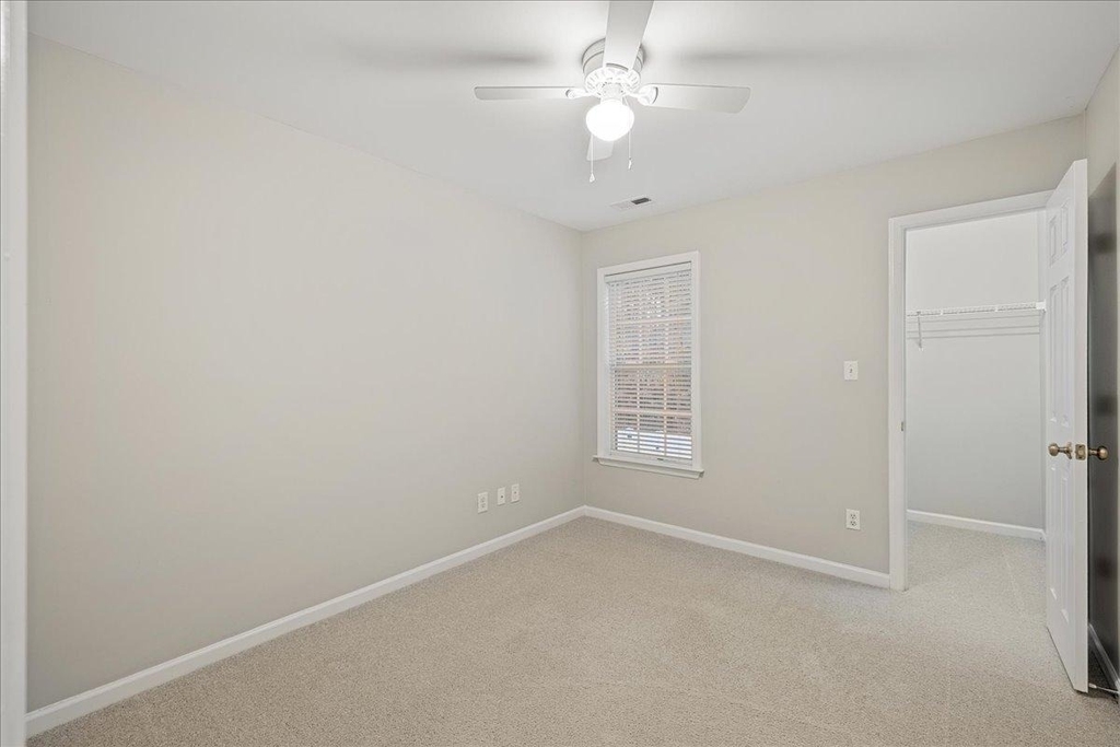 120 Gatwick Court - Photo 16
