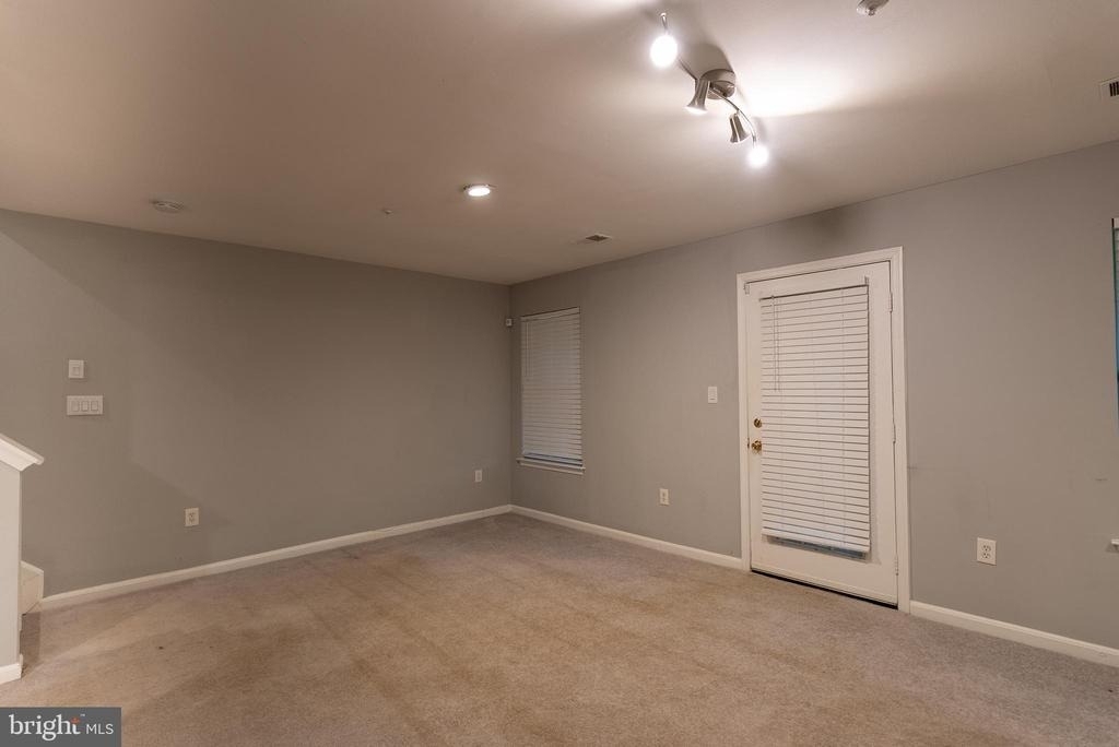 2403 Baikal Loop - Photo 19