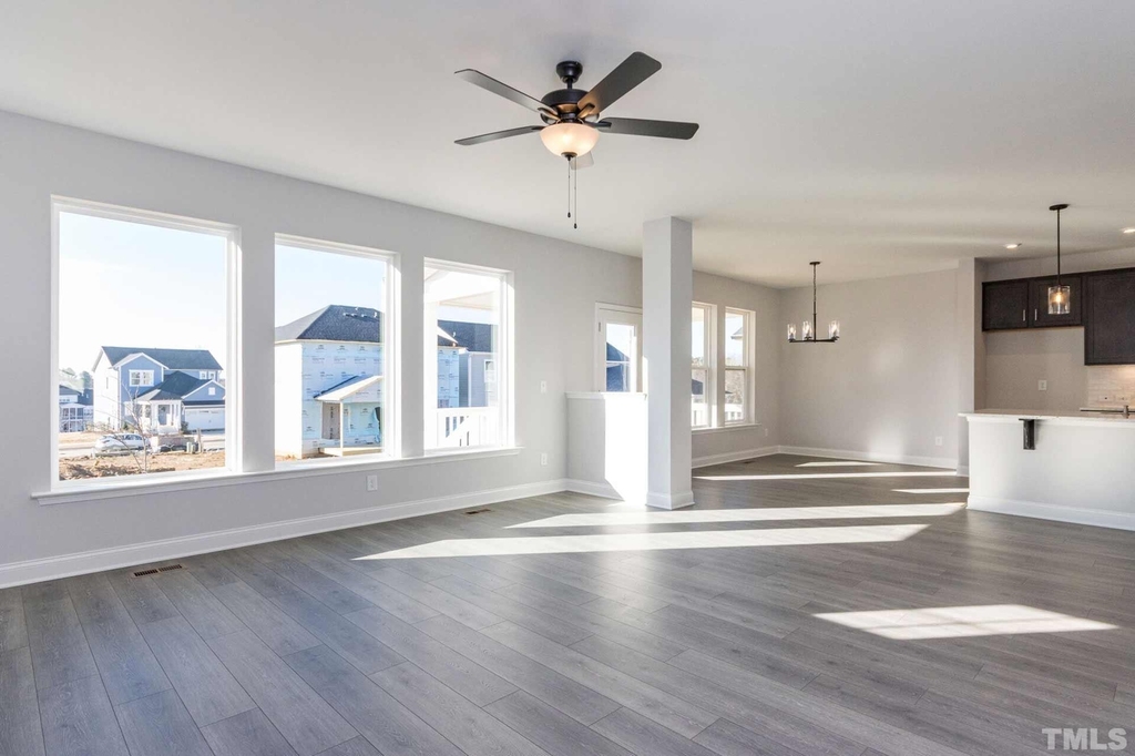 124 Plenty Court - Photo 1