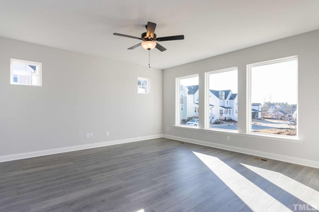 124 Plenty Court - Photo 6
