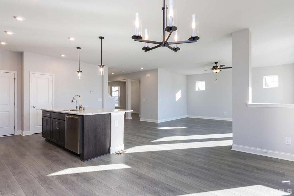 124 Plenty Court - Photo 3