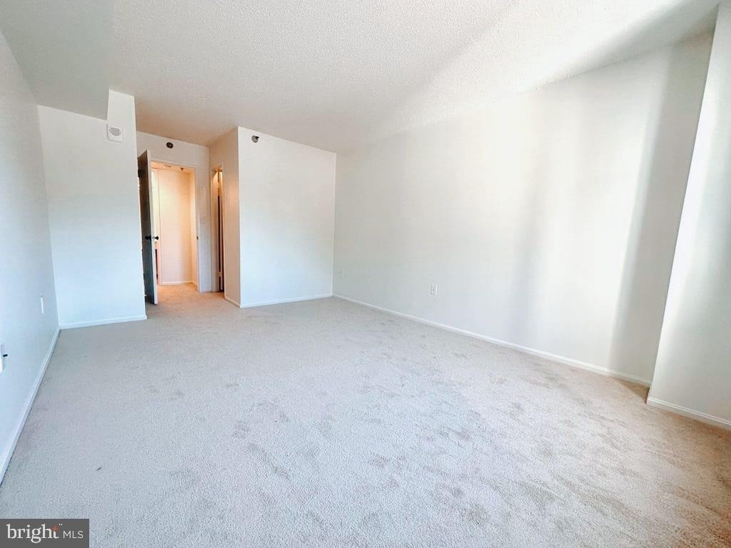 15100 Interlachen Drive - Photo 7