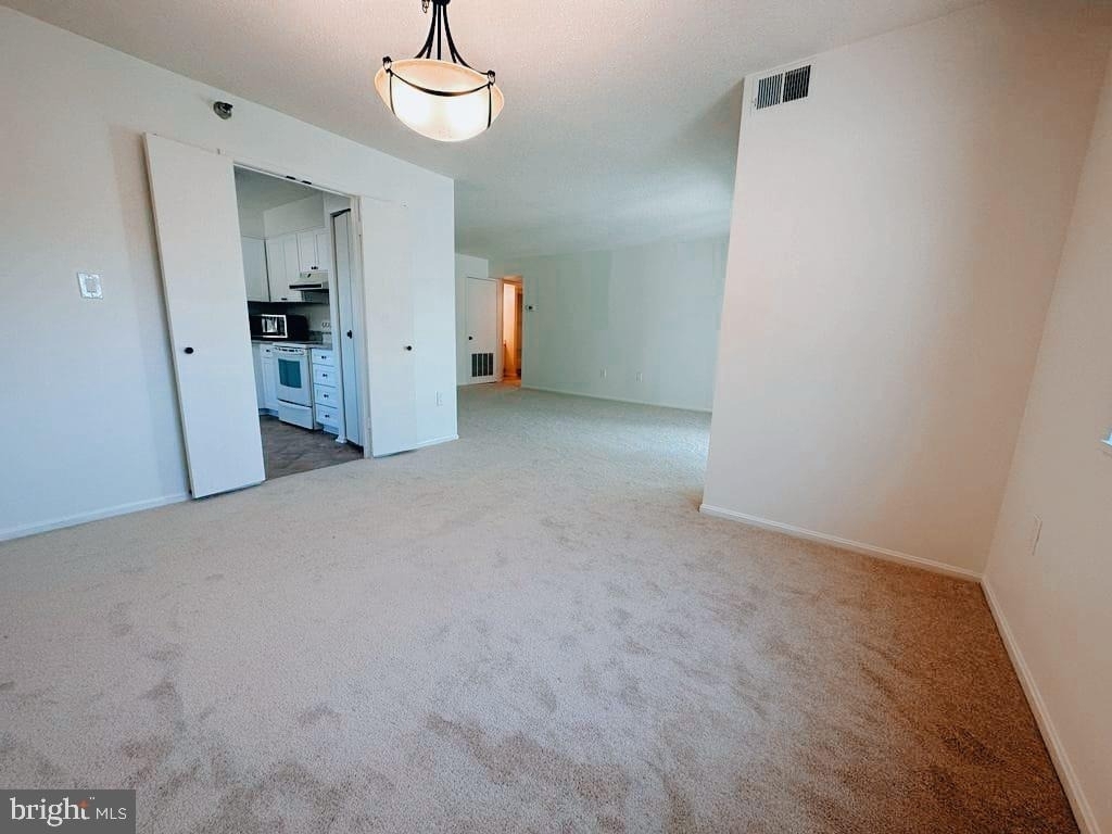 15100 Interlachen Drive - Photo 4