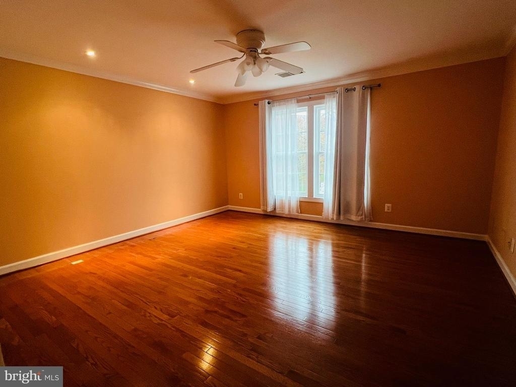 10631 Sandown Way - Photo 14