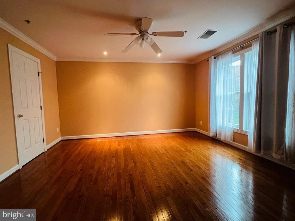 10631 Sandown Way - Photo 15