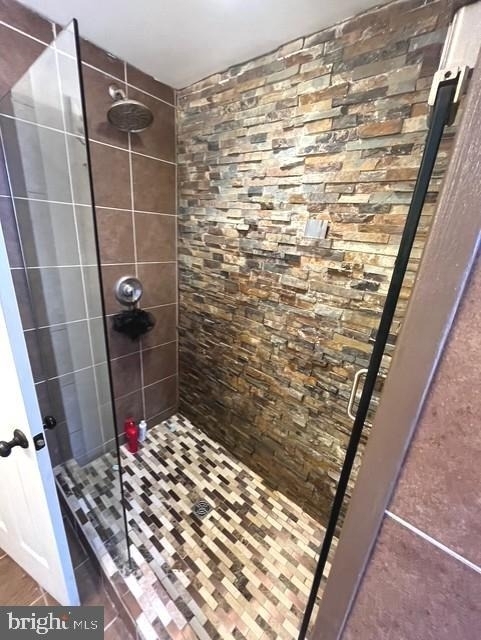 250 E 7th Street - Photo 18