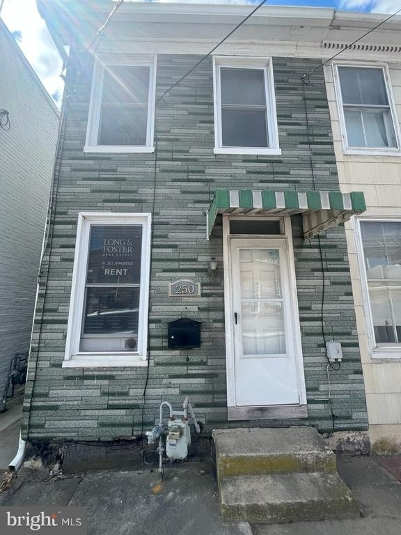 250 E 7th Street - Photo 26