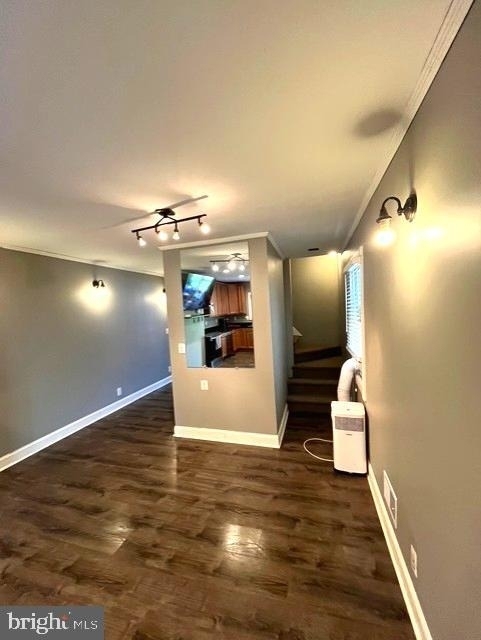 250 E 7th Street - Photo 7
