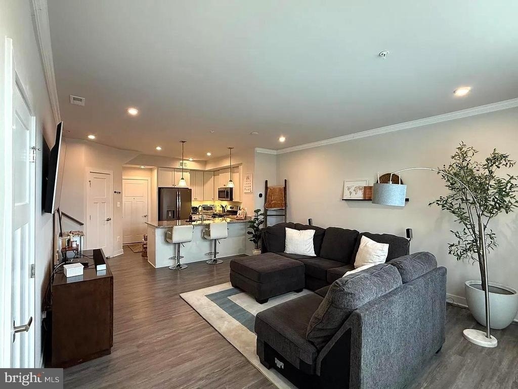10129 Fosset Street - Photo 2