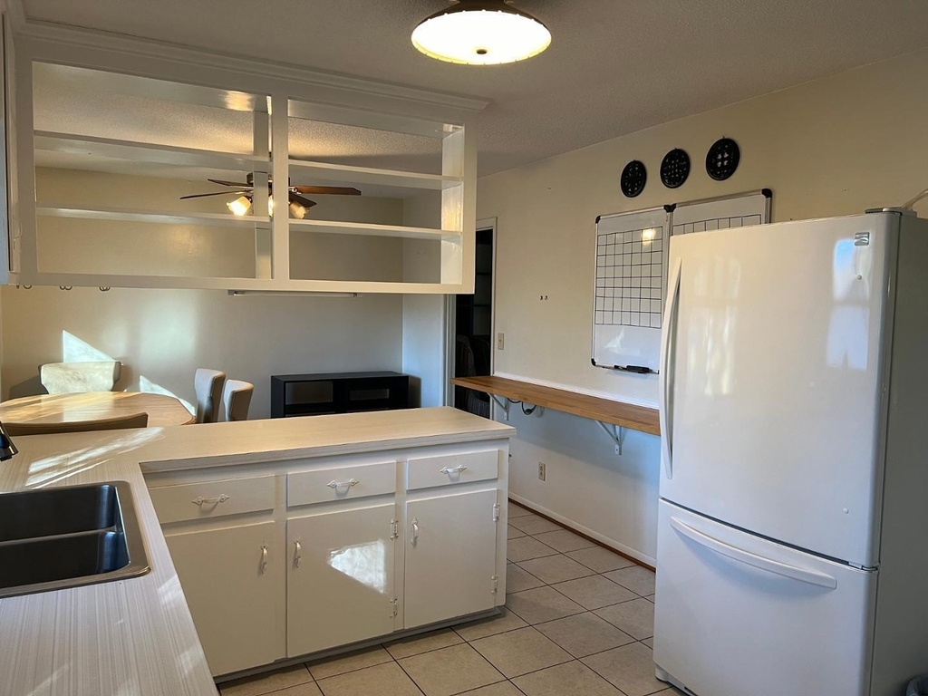 708 Austin Avenue - Photo 5