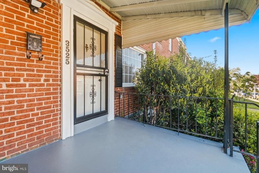 3525 Kentucky Avenue - Photo 1