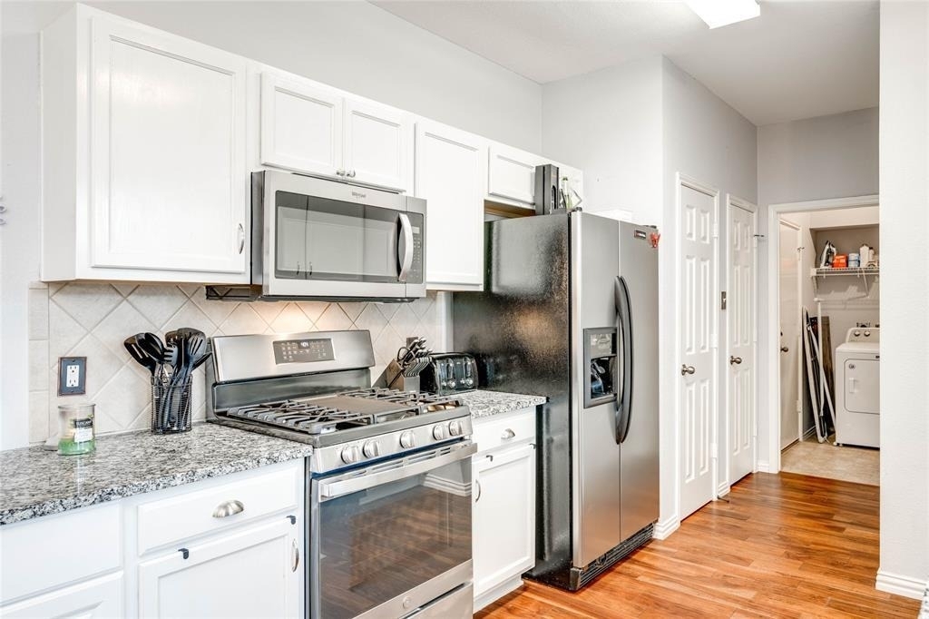 12221 Buzz Schneider Ln - Photo 9