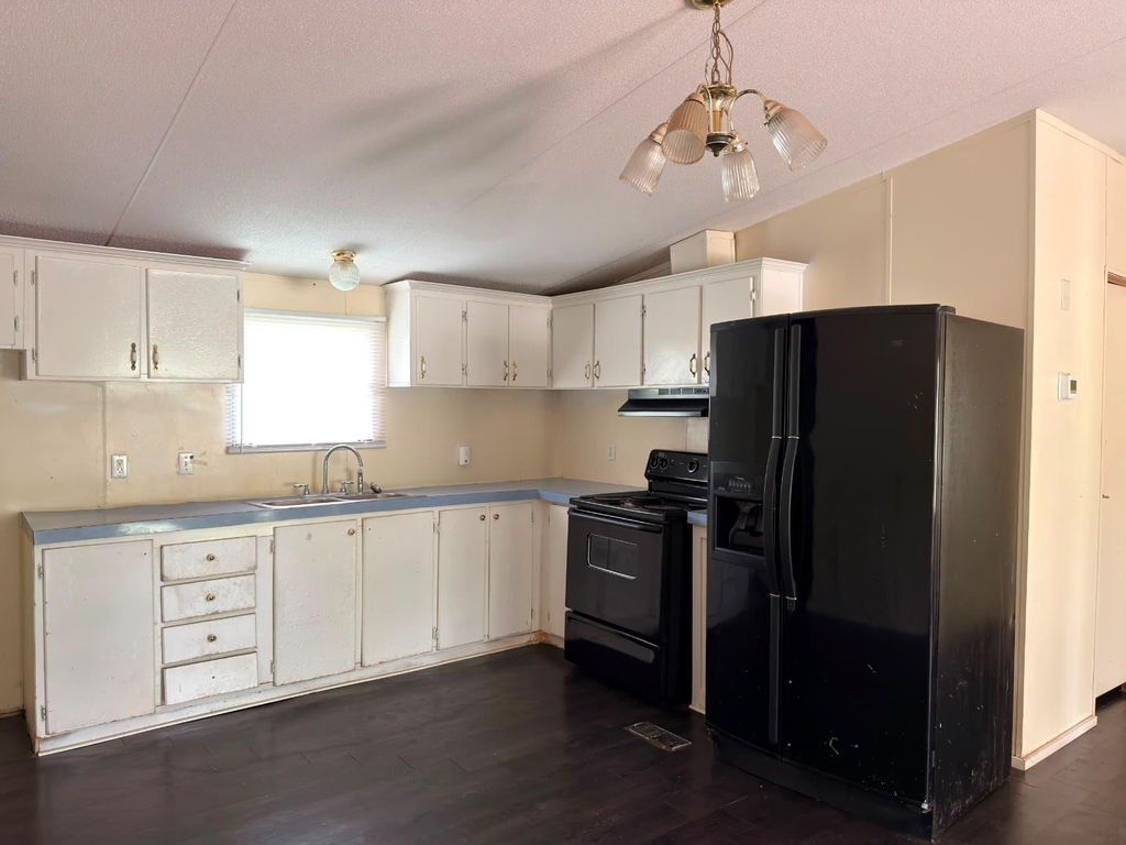 8607 Burleson Manor Rd - Photo 5