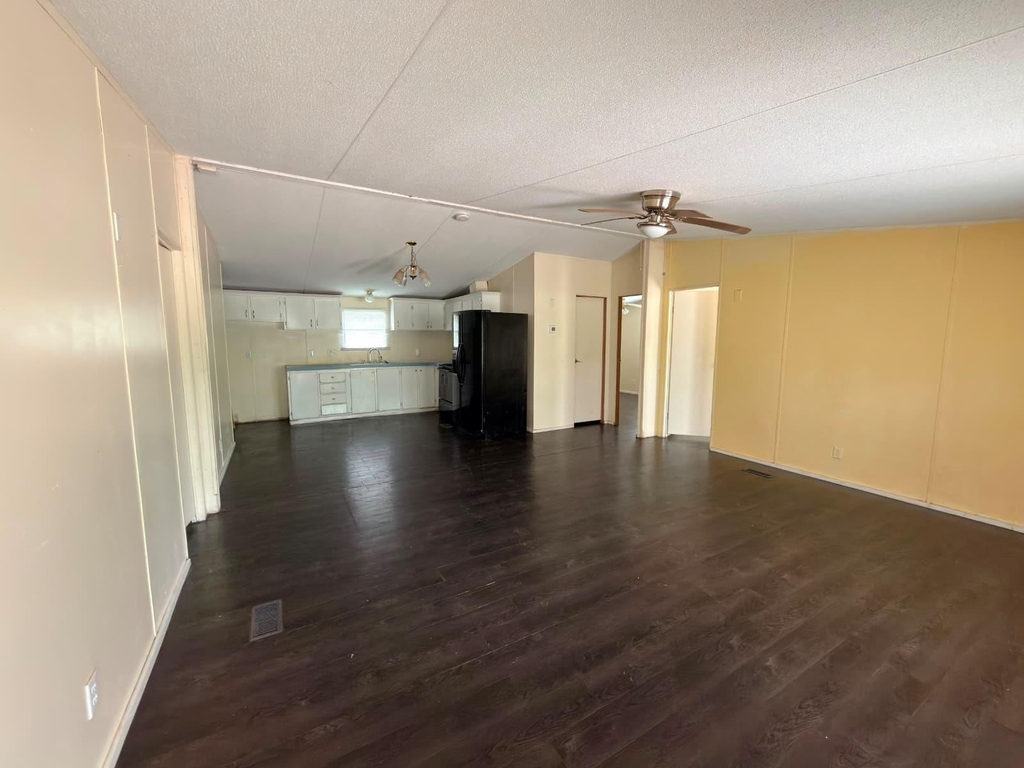 8607 Burleson Manor Rd - Photo 4