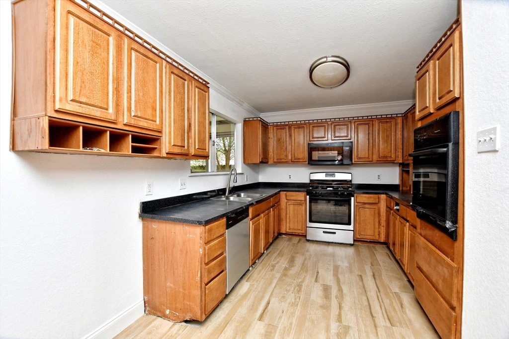 17607 Klamath Falls Dr - Photo 6