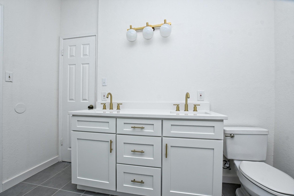 17607 Klamath Falls Dr - Photo 18