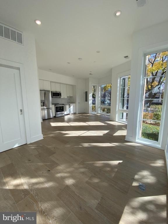 5301 Connecticut Avenue Nw - Photo 0