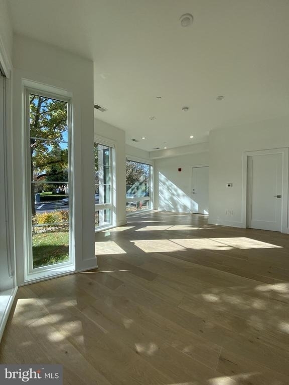 5301 Connecticut Avenue Nw - Photo 5