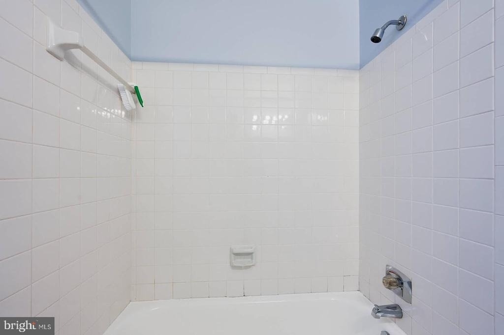 3630 39th Street Nw - Photo 17