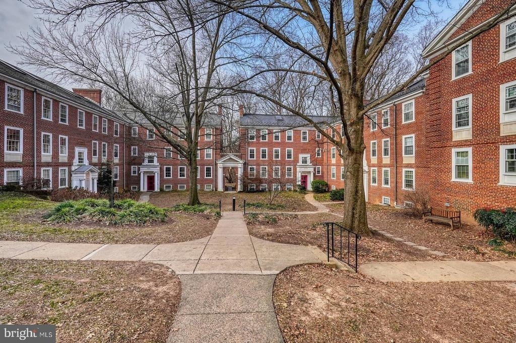 3630 39th Street Nw - Photo 2