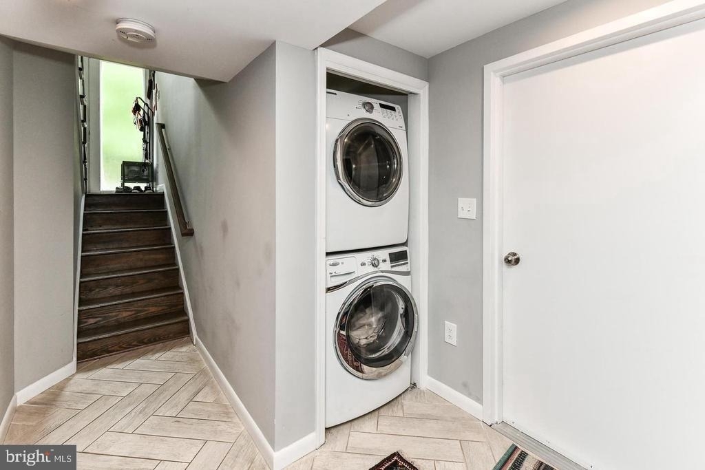 2013 Franklin Street Ne - Photo 14