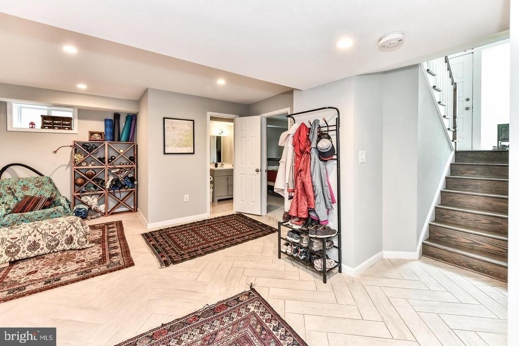 2013 Franklin Street Ne - Photo 11