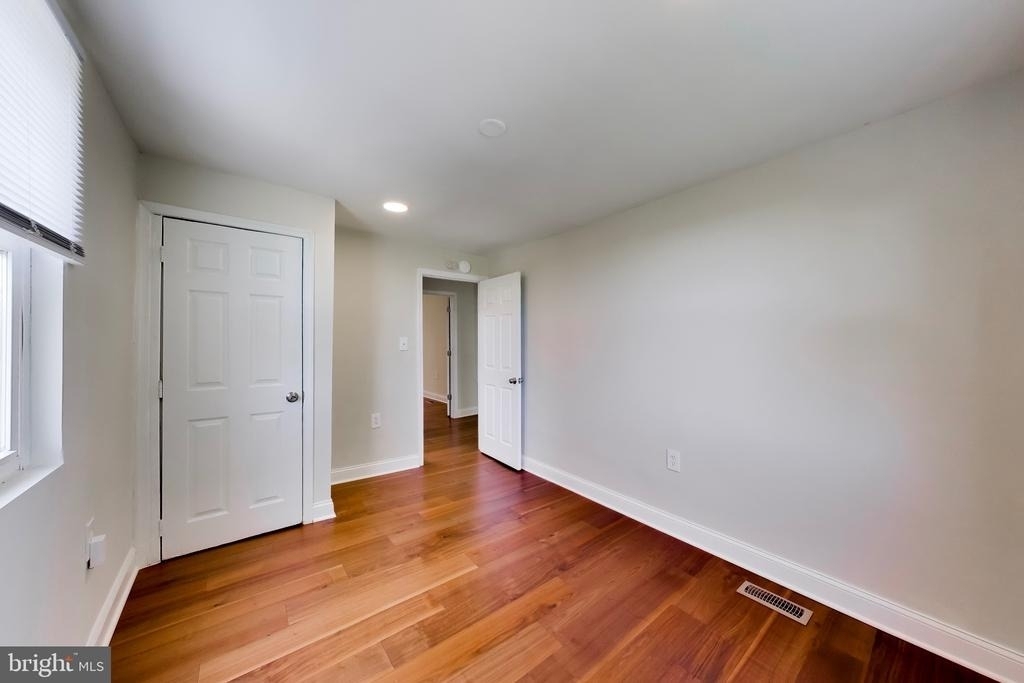 4230 Edson Place Ne - Photo 17