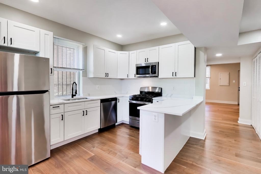 4230 Edson Place Ne - Photo 4