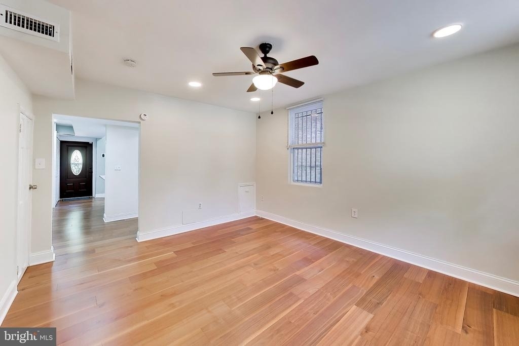 4230 Edson Place Ne - Photo 7