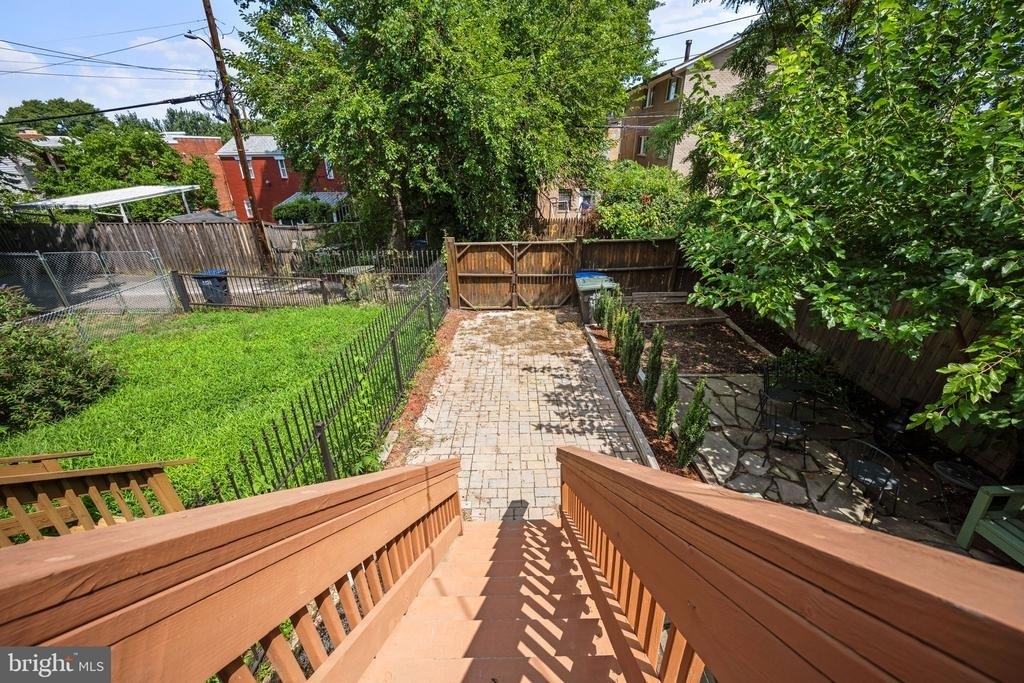 4230 Edson Place Ne - Photo 0